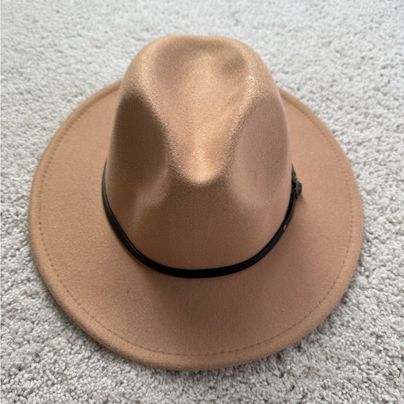 Tan Hat - Picture 2 of 3